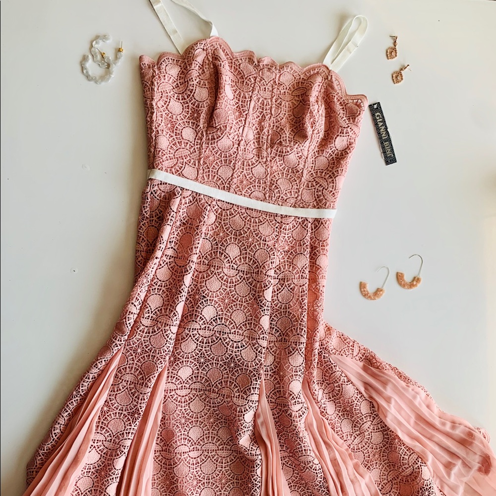 Gianni Bini mid length pink dress